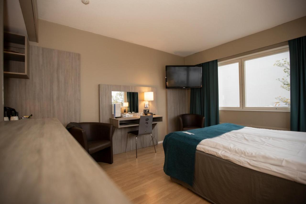 Hotelli Adlon 3*