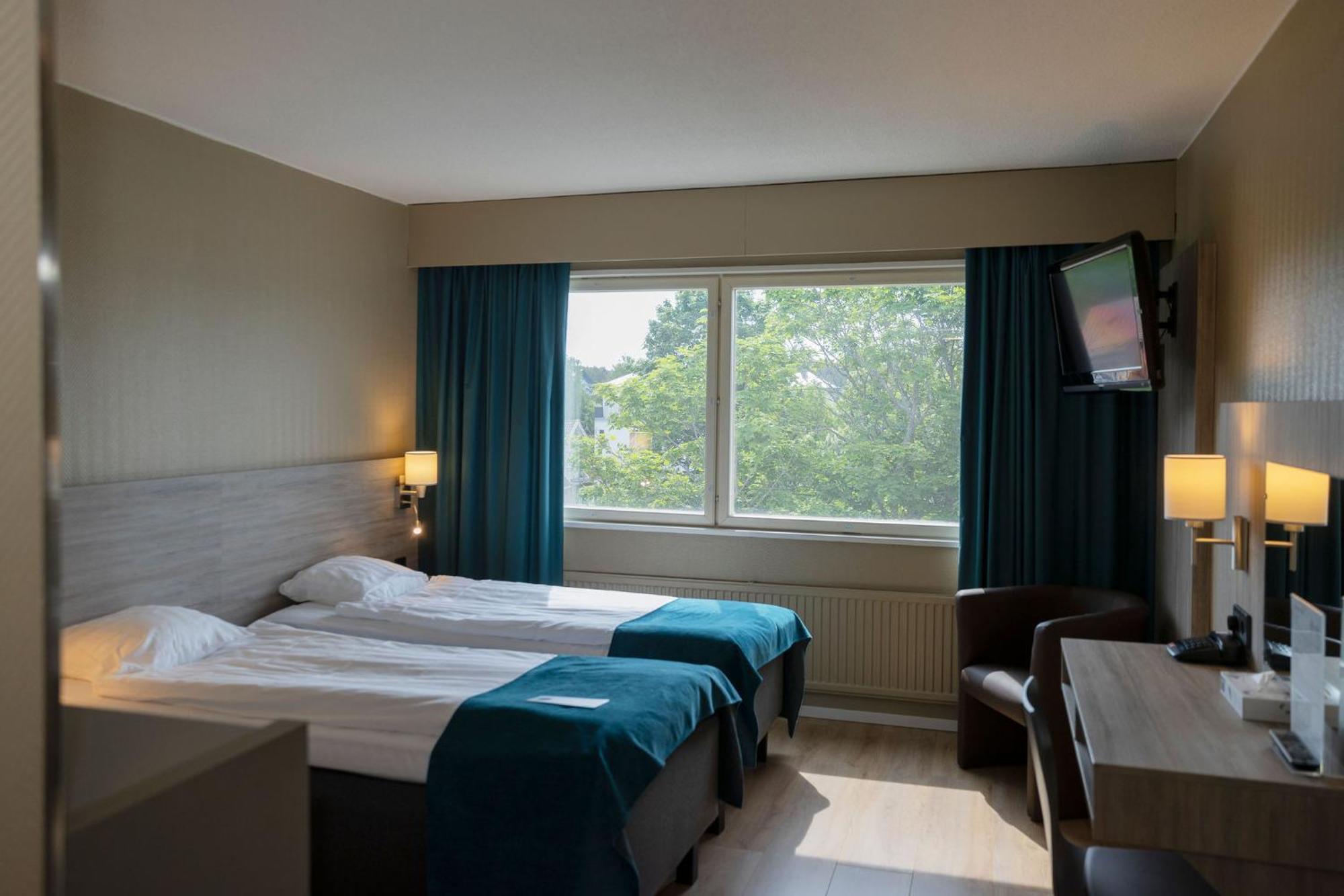 Hotell Adlon 3*